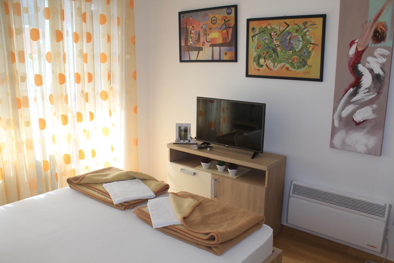 Pjerotic Apartment Budva Buitenkant foto