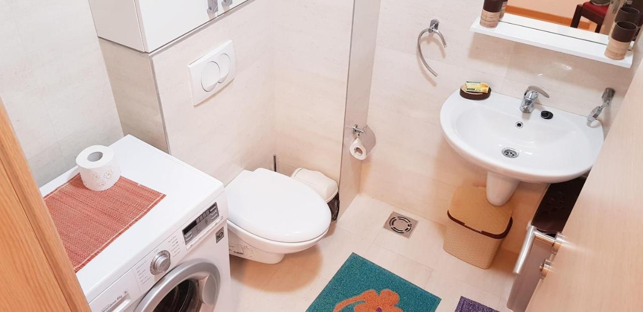 Pjerotic Apartment Budva Buitenkant foto