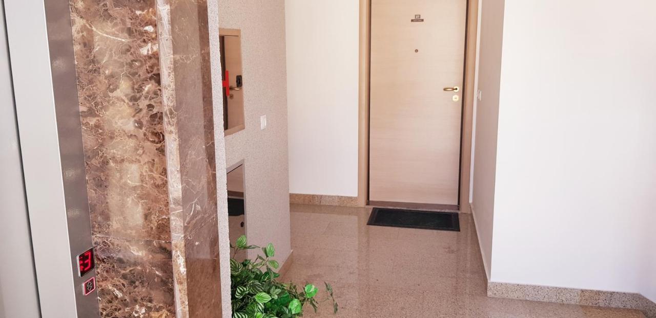 Pjerotic Apartment Budva Buitenkant foto